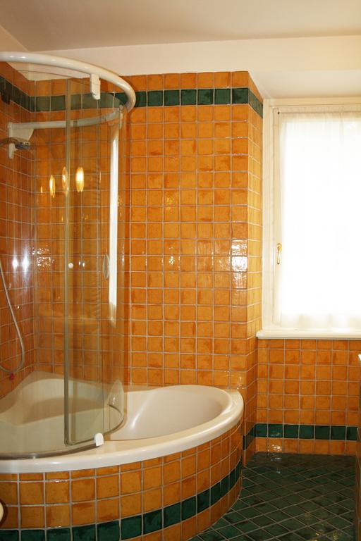 Antico Glicine B&B Maslianico Zewnętrze zdjęcie